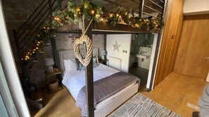 1 bedroom, iron/ironing board, free WiFi, bed sheets