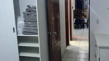 2 Schlafzimmer, Internetzugang