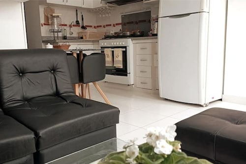 Cozy ocean view apartment