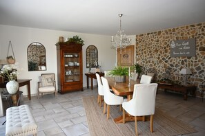 Reception - Aux 3 Forets (Bizeneuille)