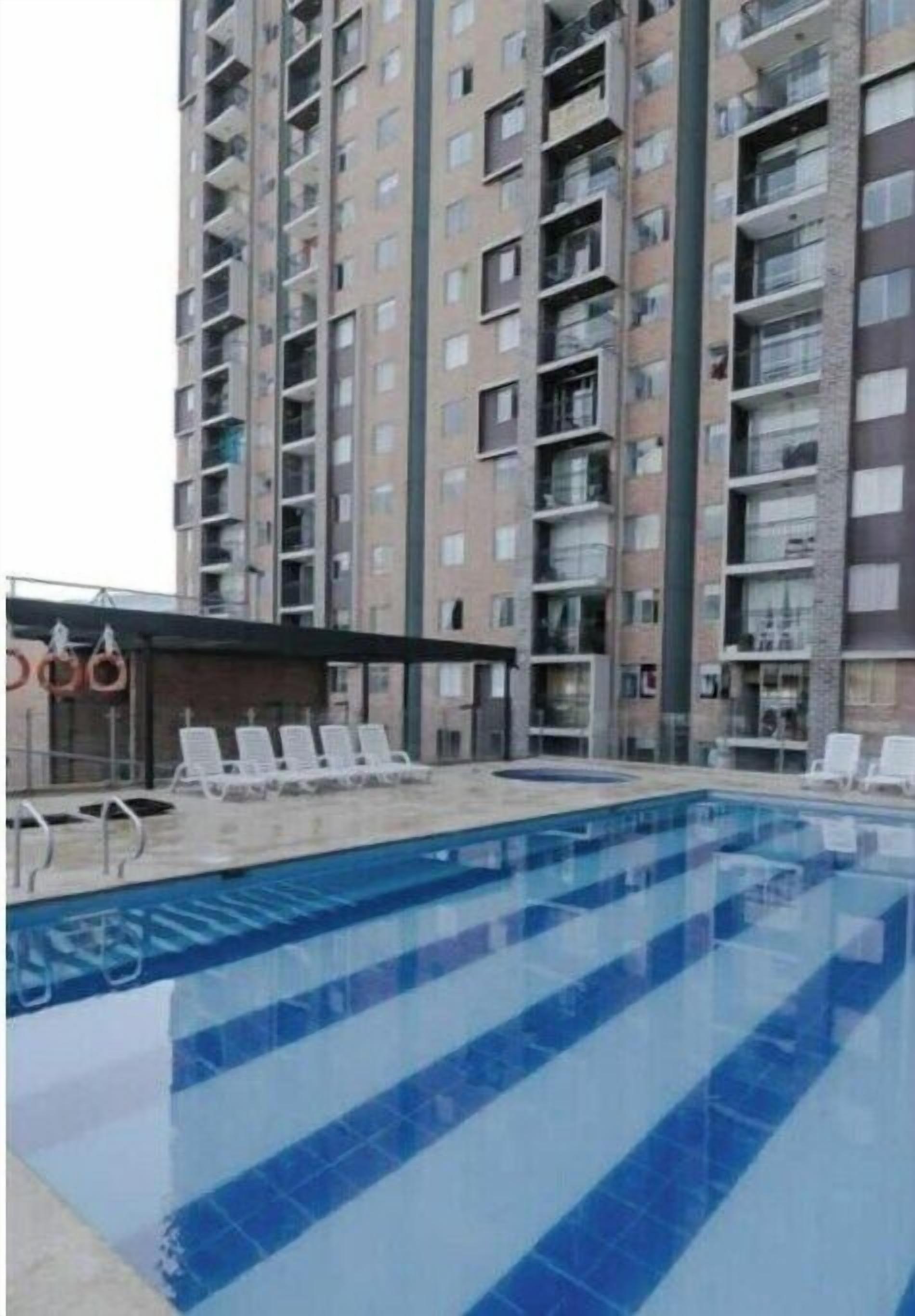 Piscina externa, piscina aquecida