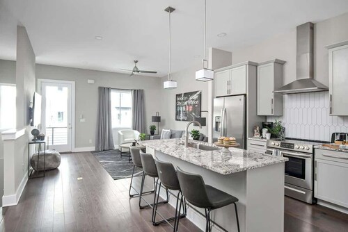 Nashville Luxe Stay • Rooftop & Hot Tub