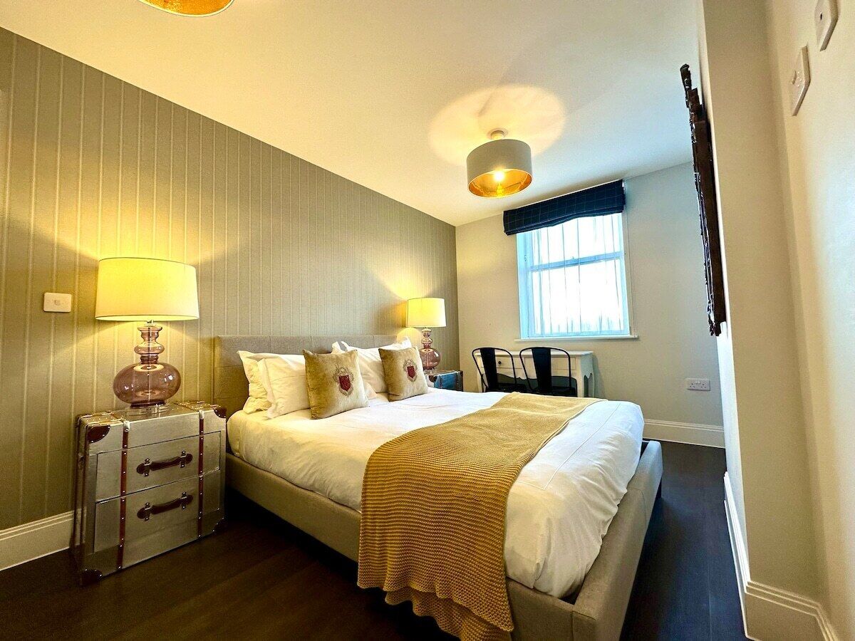 1 室のベッドルーム、アイロン / アイロン台、WiFi、ベッドシーツ