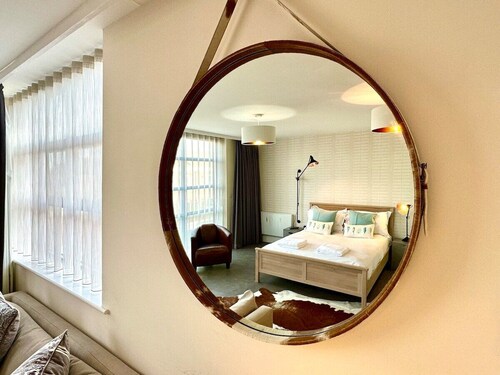 Beautiful Couples Retreat - FREE Parking & WiFi