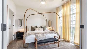 8 bedrooms, iron/ironing board, WiFi, bed sheets