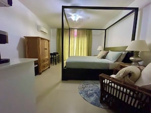 1 bedroom, in-room safe, iron/ironing board, free WiFi
