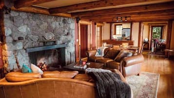 Smart-tv en een open haard