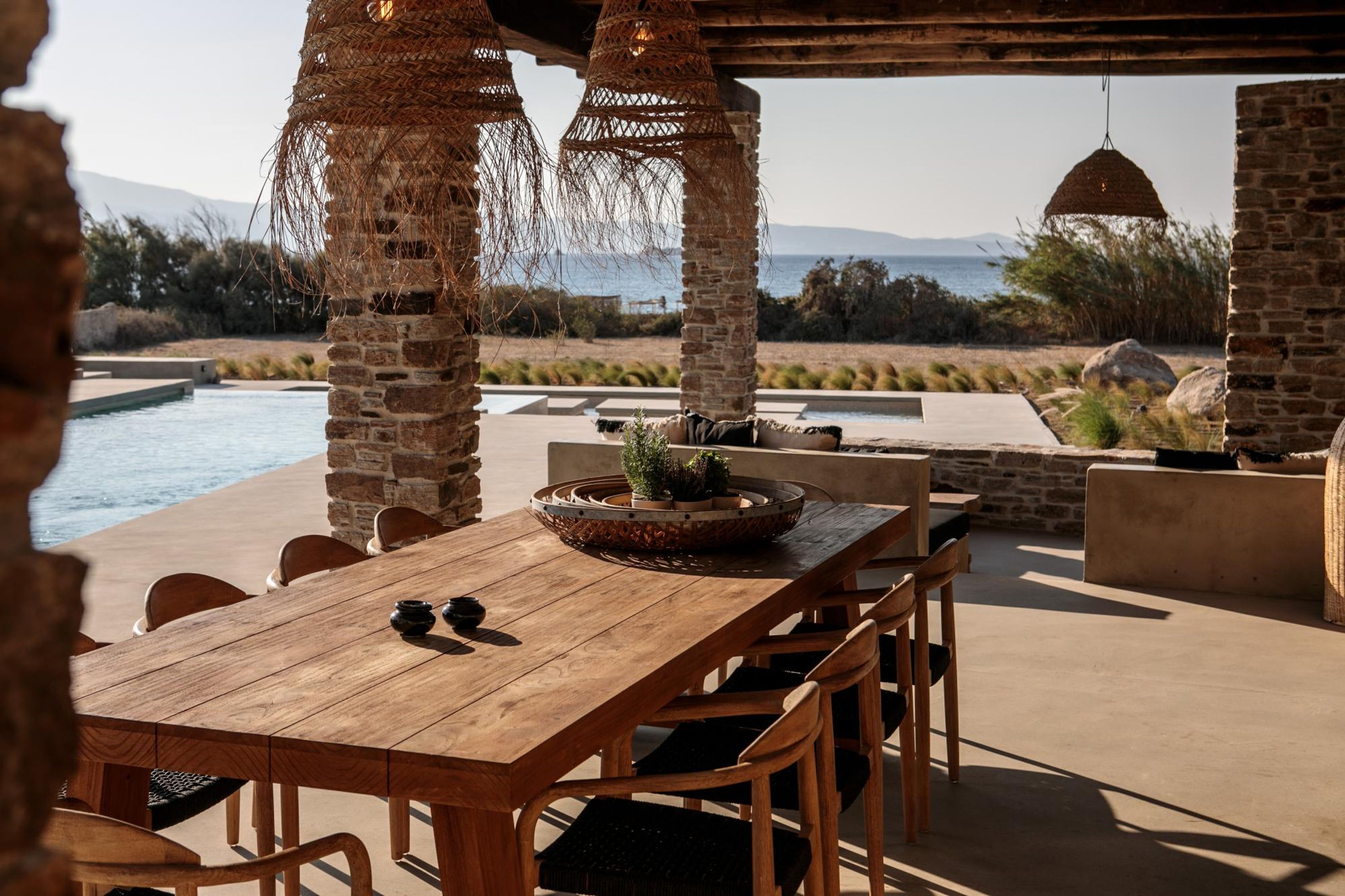 5 habitaciones, cortinas blackout y tabla de planchar con plancha 