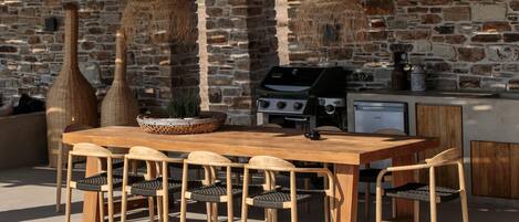 Villa | 5 bedrooms, blackout curtains, iron/ironing board