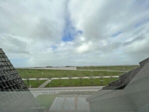 View from property - Deichblick 6 in Norddeich- vacation with sea view at the beach (Norden)