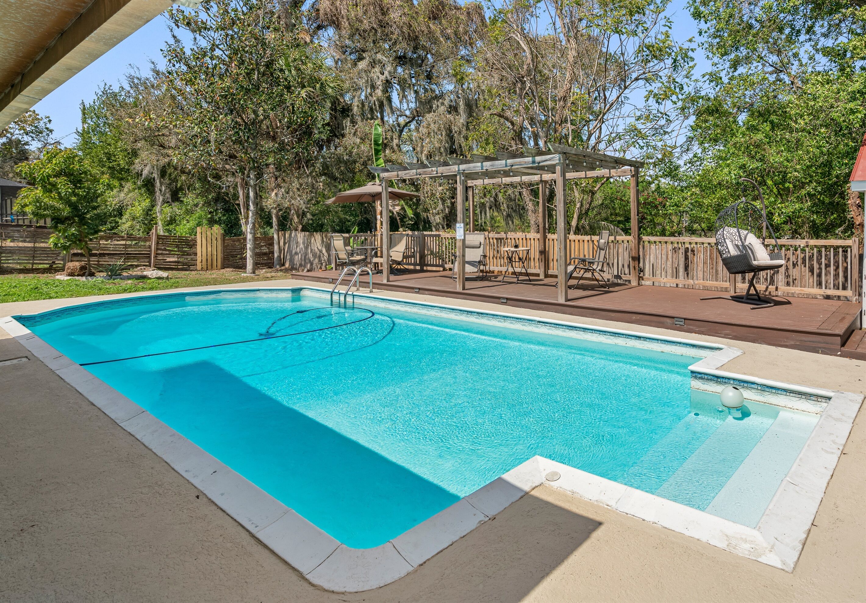 Spacious & Amazing Home w/ Big Pool and Patio