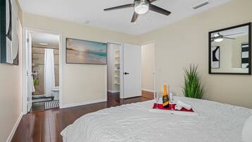 4 bedrooms, iron/ironing board, travel crib, free WiFi