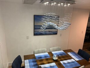 Dining - Oasis in Ocean Ridge, Near Beach (Boynton Beach)