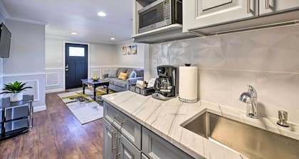 Bay Shore Vacation Rental ~ 7 Mi to the Beach