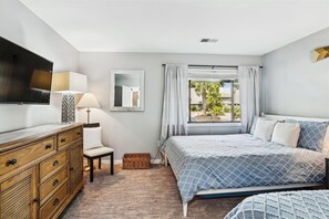 2 slaapkamers, een bureau, een strijkplank/strijkijzer, internet