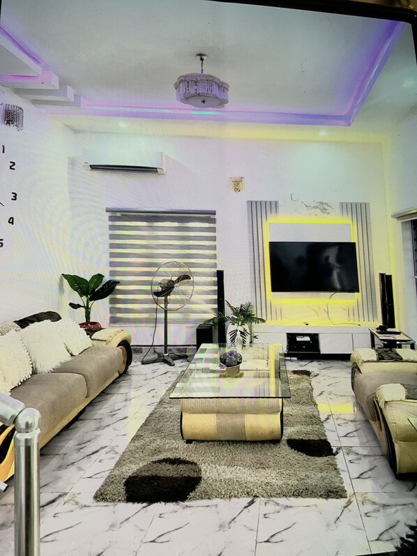 Smart TV, video games, DVD player