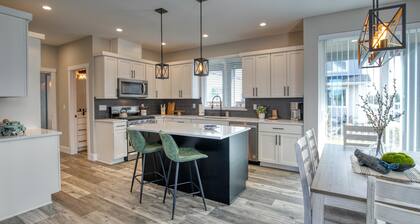 Arcade House - Oyhut Bay Seaside Village