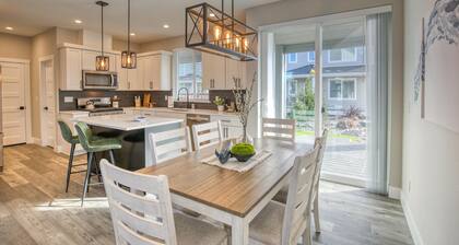 Arcade House - Oyhut Bay Seaside Village