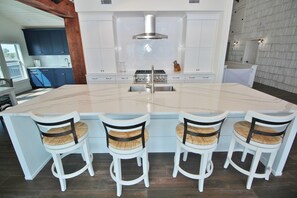 Fridge, microwave, oven, stovetop - Luxury, Hamptons-style Beach House on NSB No-Drive Beach (New Smyrna Beach)