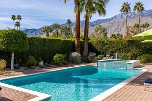 Beheizter Pool