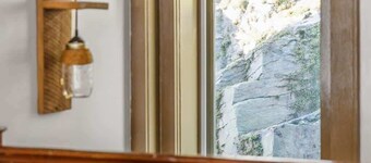 Minutes to Downtown Harpers Ferry, Hot Tub