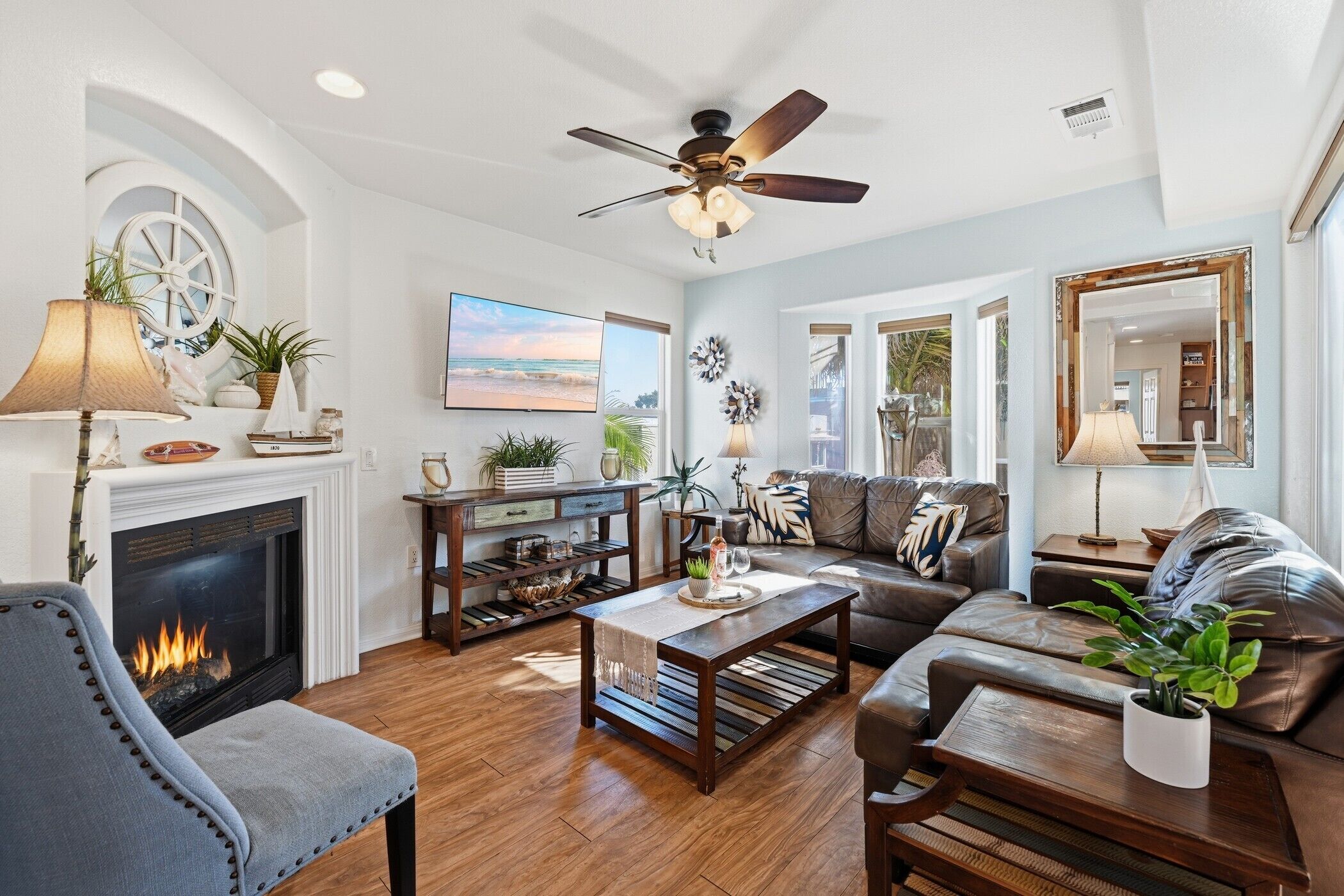 智能电视、壁炉