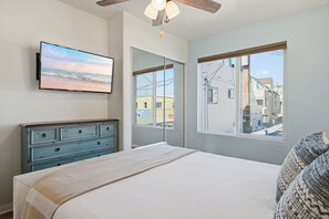 3 habitaciones, tabla de planchar con plancha, wifi y ropa de cama 