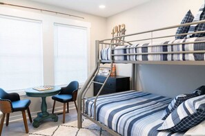 3 bedrooms, free WiFi, bed sheets - Quiet 3BR Retreat near Lake Norman (Denver)