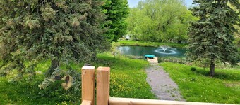 Lake view cottage with Dirt bike and ATV trails