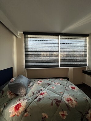 Individually furnished, free WiFi, bed sheets