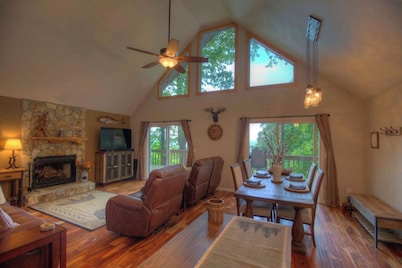 Fantastic long range Mountain Views and sunrises.