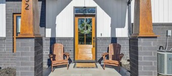 Smoky Mountain Retreat/New/Game Room/Entire Place