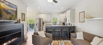 Smoky Mountain Retreat/New/Game Room/Entire Place