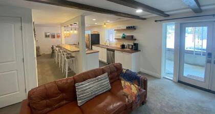 Cozy Hideaway for 8 near Canyons