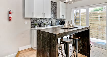 Amazing Duplex w/2x Roofdeck - 8BR/6BR