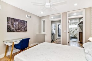 8 habitaciones, escritorio, tabla de planchar con plancha y wifi 