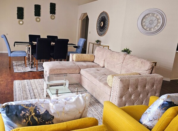 تلفزيون ذكي