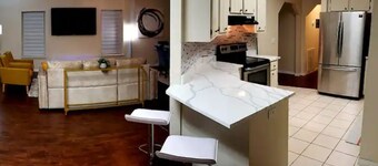 Eclectic Ranch Style Home - Sleeps 12