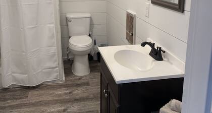 Comfy, Clean & Pet Friendly
