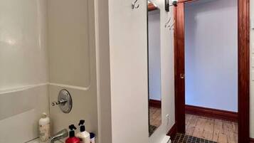 Assecador de cabells i tovalloles