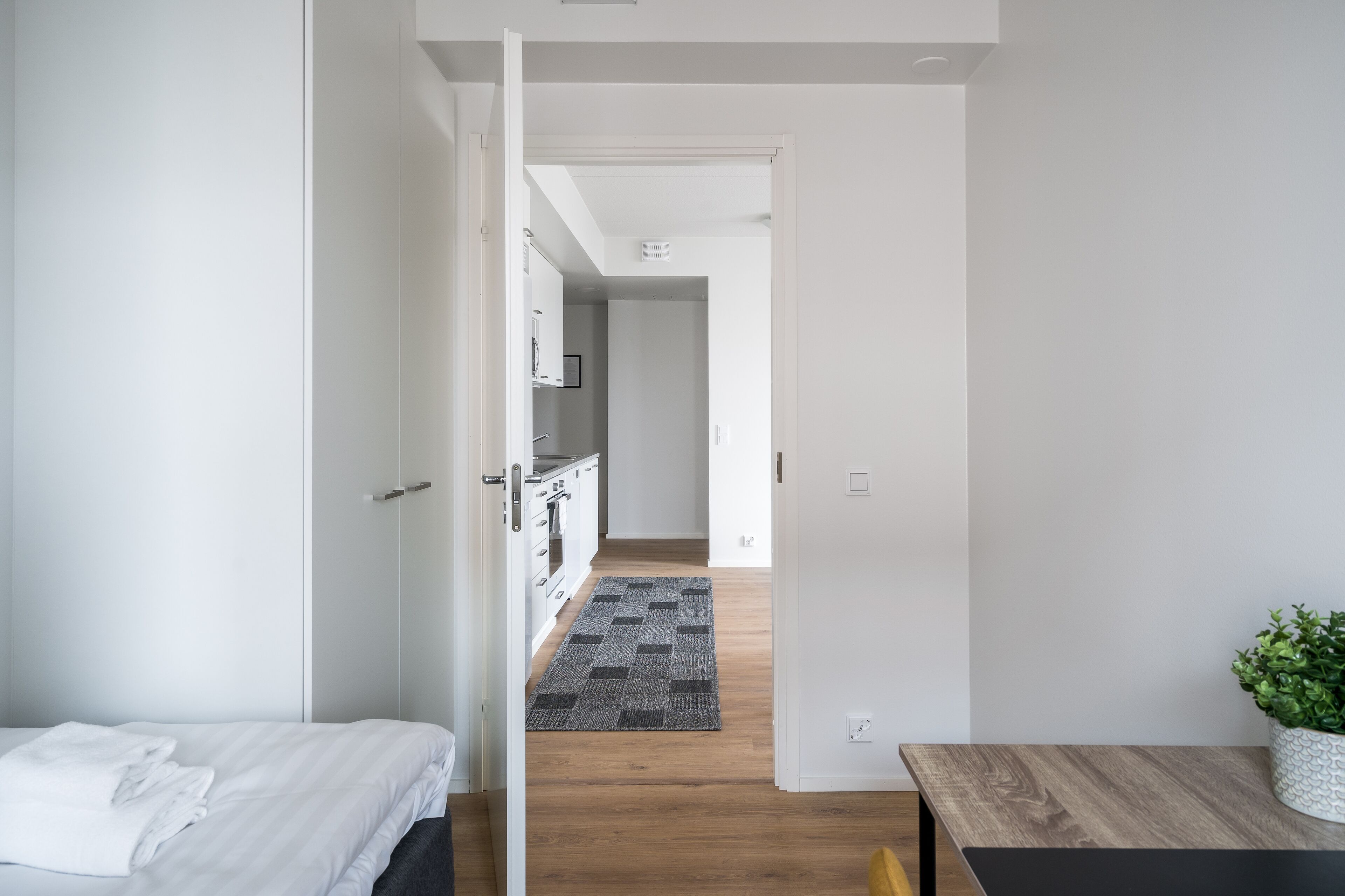 Standaard appartement, 2 slaapkamers, balkon | Verduisterende gordijnen, geluiddichte muren