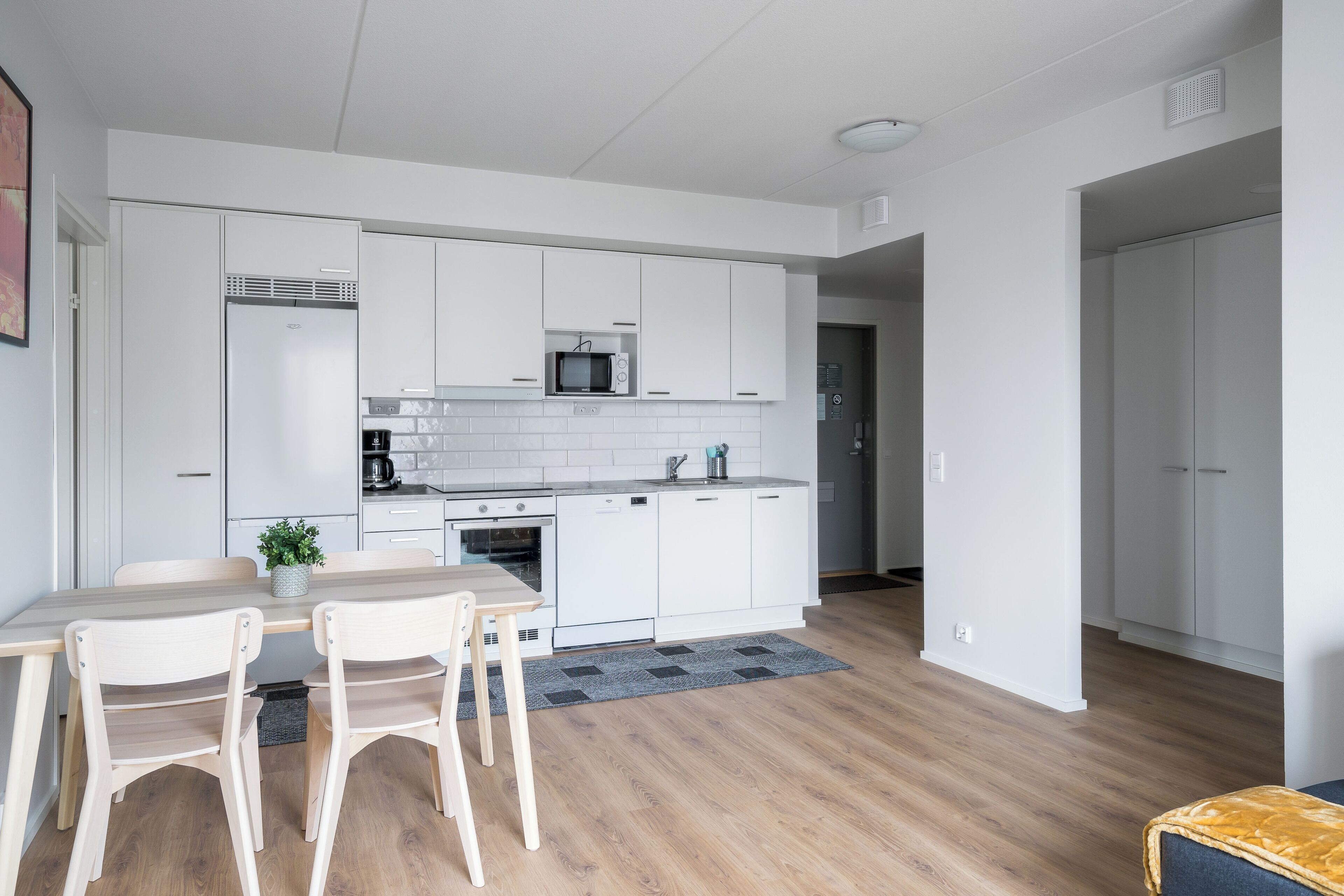 Standard Apartment, 2 Bedrooms, Balcony | Private kitchen | Full-size fridge, microwave, oven, stovetop
