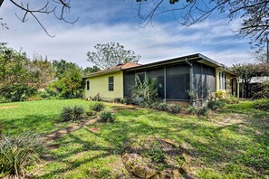 Exterior - Sleeps 9 | Walk to Beach | St. Augustine Home (St. Augustine)