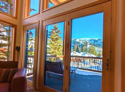 Wonderful Townhome | Ski In / Out | AC | Sleeps 12