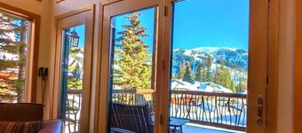 Wonderful Townhome | Ski In / Out | AC | Sleeps 12