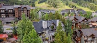 Eagle House, Hostaway