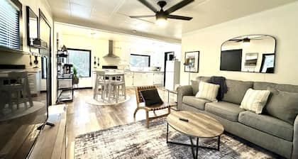 Redwood Trails & Ocean Access 5 Mins Away