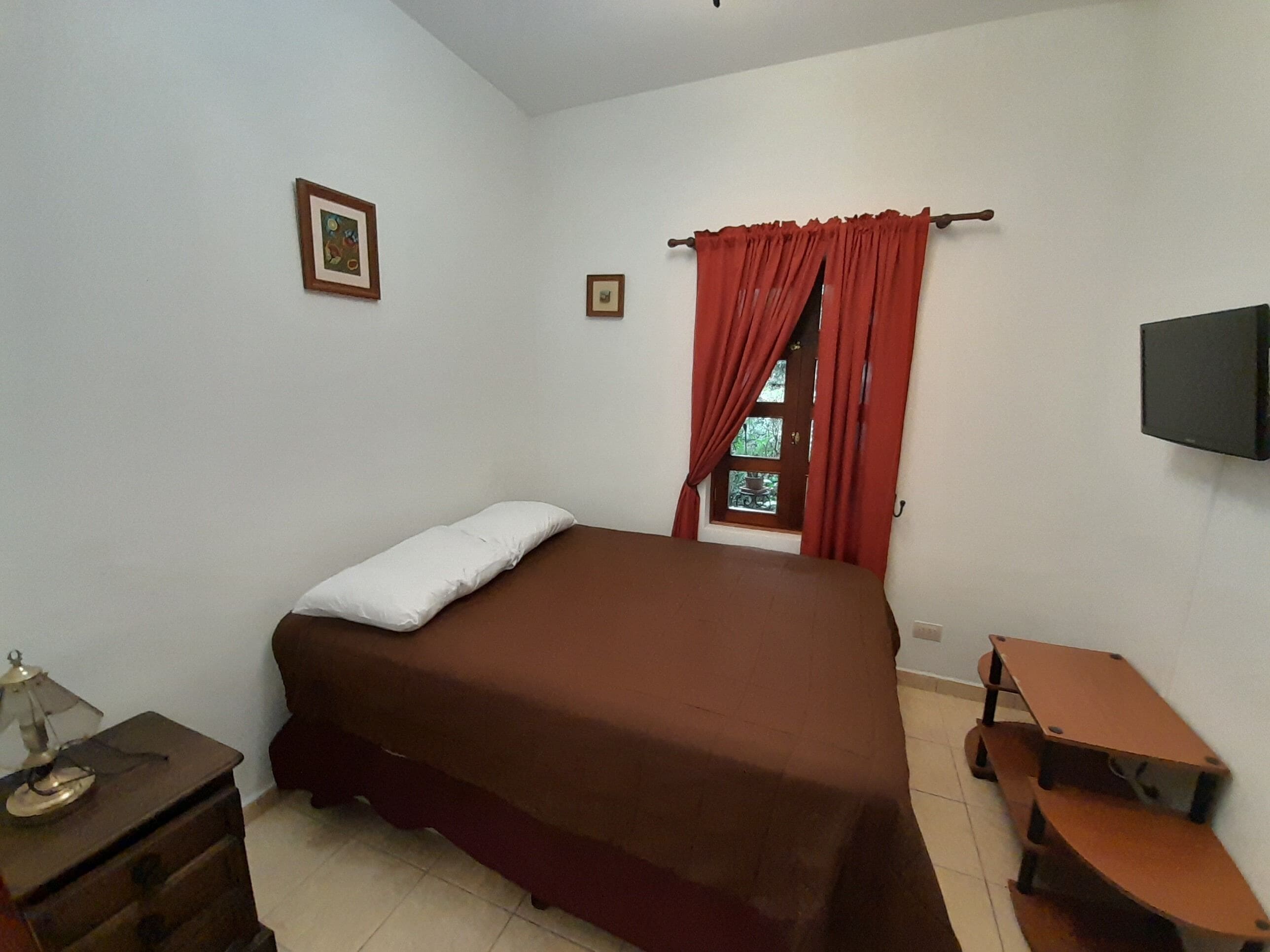 Double Room | Free WiFi, bed sheets