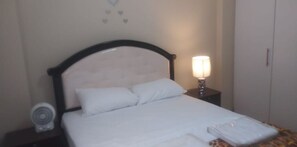 3 bedrooms, iron/ironing board, free WiFi, bed sheets - Apartment in San Carlo, Quito  (Quito)