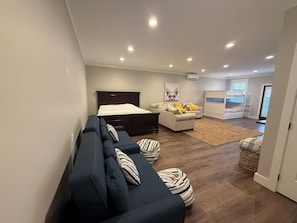 3 bedrooms, free WiFi, bed sheets